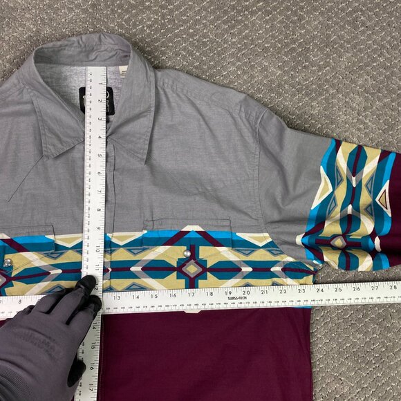 Roper Vintage Wear Shirt Men's Large Gray Burgundy Pearl Snap Wester Aztec NWT - Picture 8 of 13